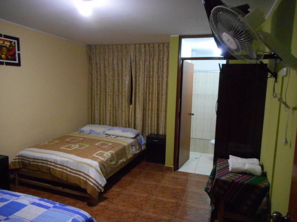 Hostal Geminis San Juan Bautista Экстерьер фото