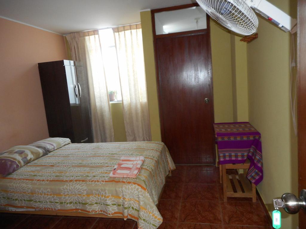 Hostal Geminis San Juan Bautista Экстерьер фото
