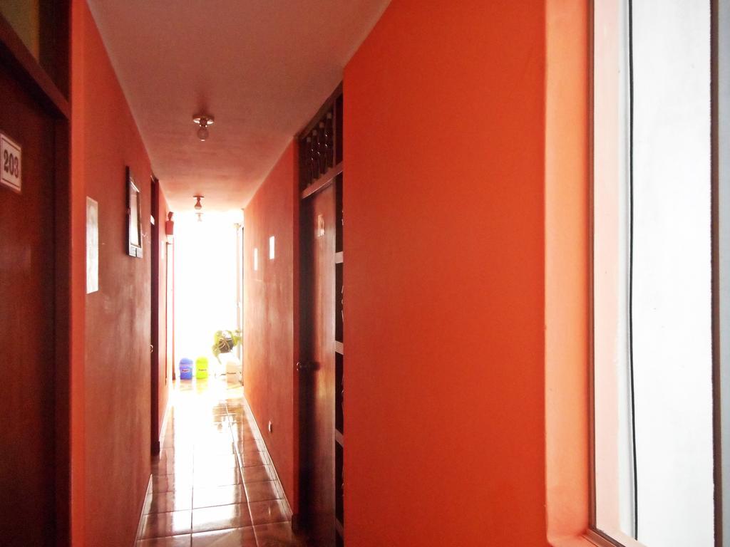 Hostal Geminis San Juan Bautista Экстерьер фото