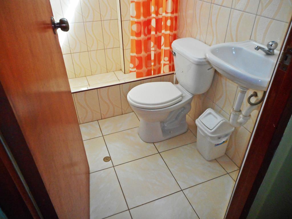 Hostal Geminis San Juan Bautista Экстерьер фото