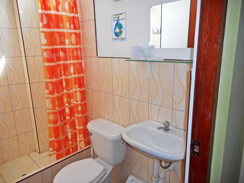 Hostal Geminis San Juan Bautista Экстерьер фото