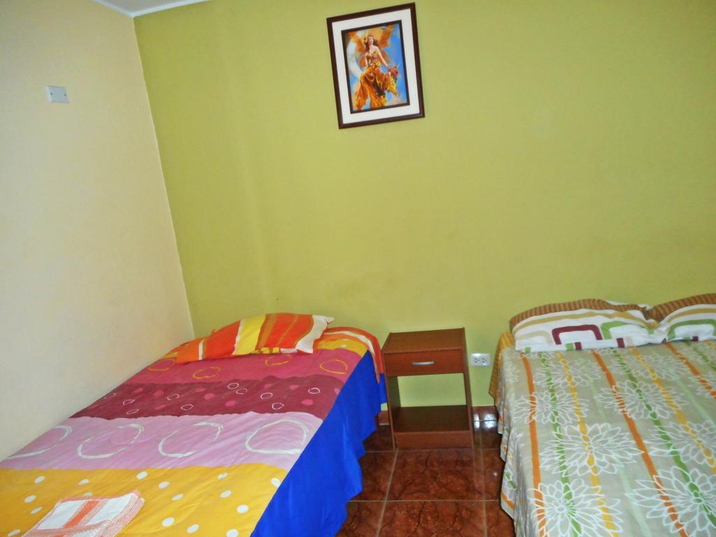Hostal Geminis San Juan Bautista Экстерьер фото