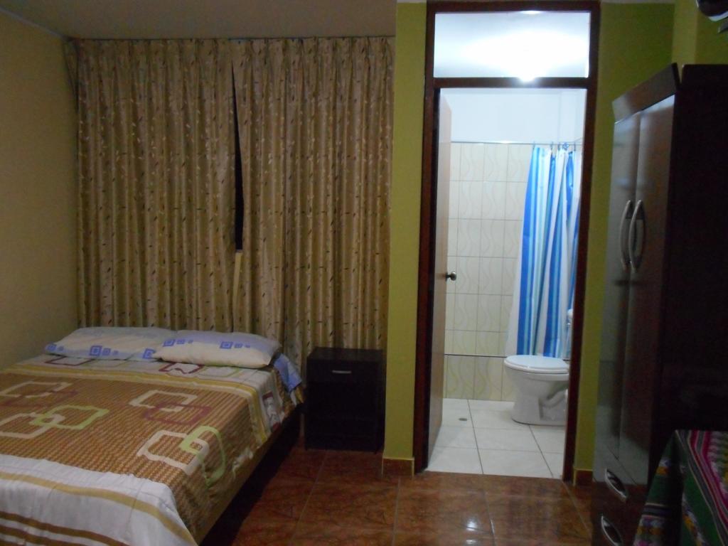 Hostal Geminis San Juan Bautista Экстерьер фото