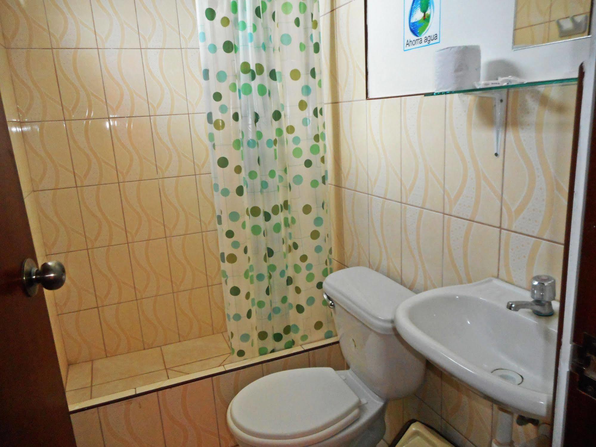 Hostal Geminis San Juan Bautista Экстерьер фото