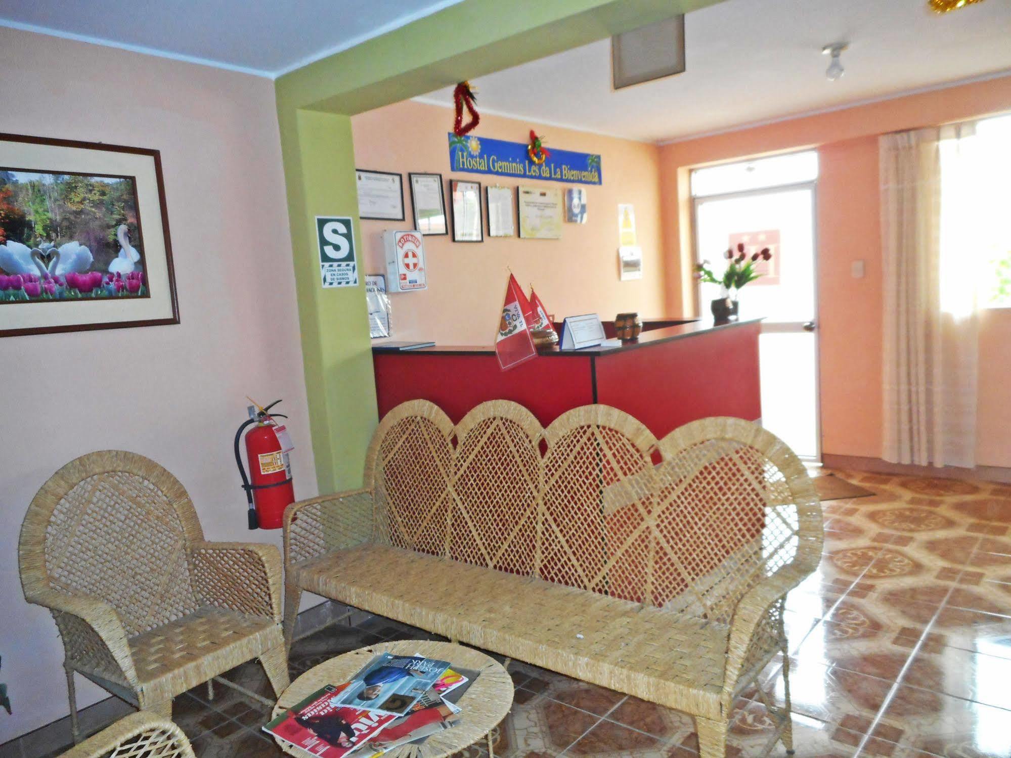 Hostal Geminis San Juan Bautista Экстерьер фото