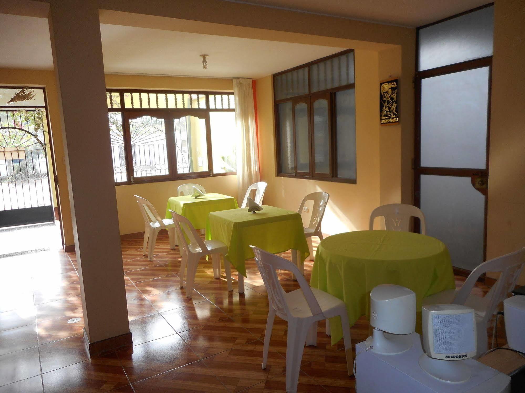 Hostal Geminis San Juan Bautista Экстерьер фото